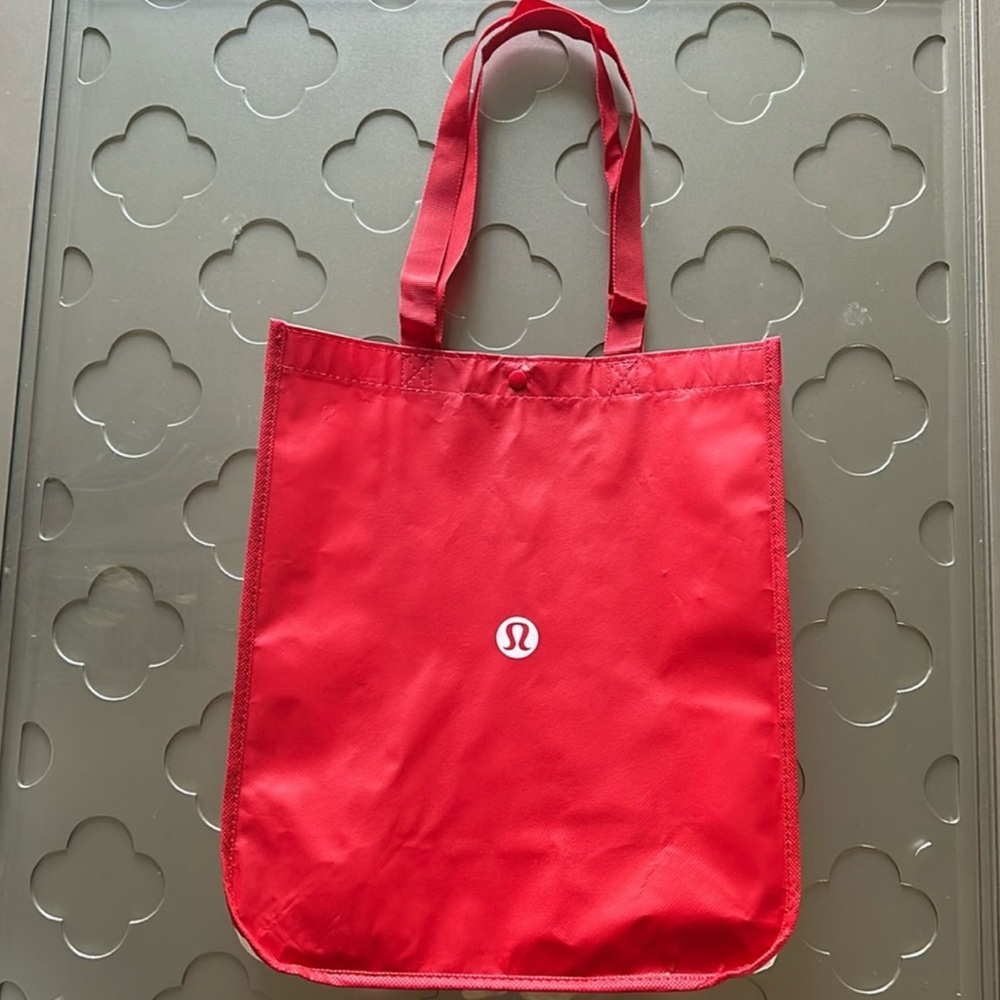 🆕 LULULEMON Three Reusable Totes Carryall Handbag Shopping Bags Black Red White - Picture 9 of 16